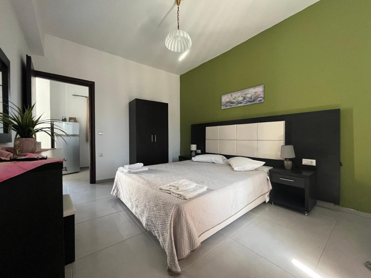 Villa Antonis Deluxe Apartments Ammoudi Dış mekan fotoğraf