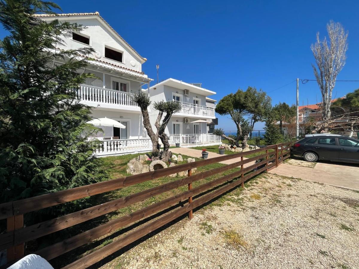 Villa Antonis Deluxe Apartments Ammoudi Dış mekan fotoğraf