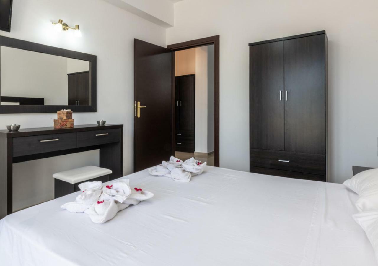 Villa Antonis Deluxe Apartments Ammoudi Dış mekan fotoğraf