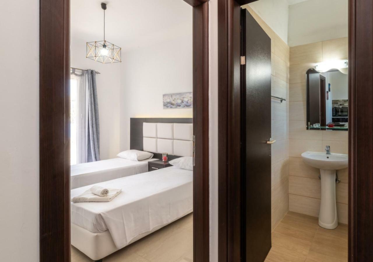 Villa Antonis Deluxe Apartments Ammoudi Dış mekan fotoğraf