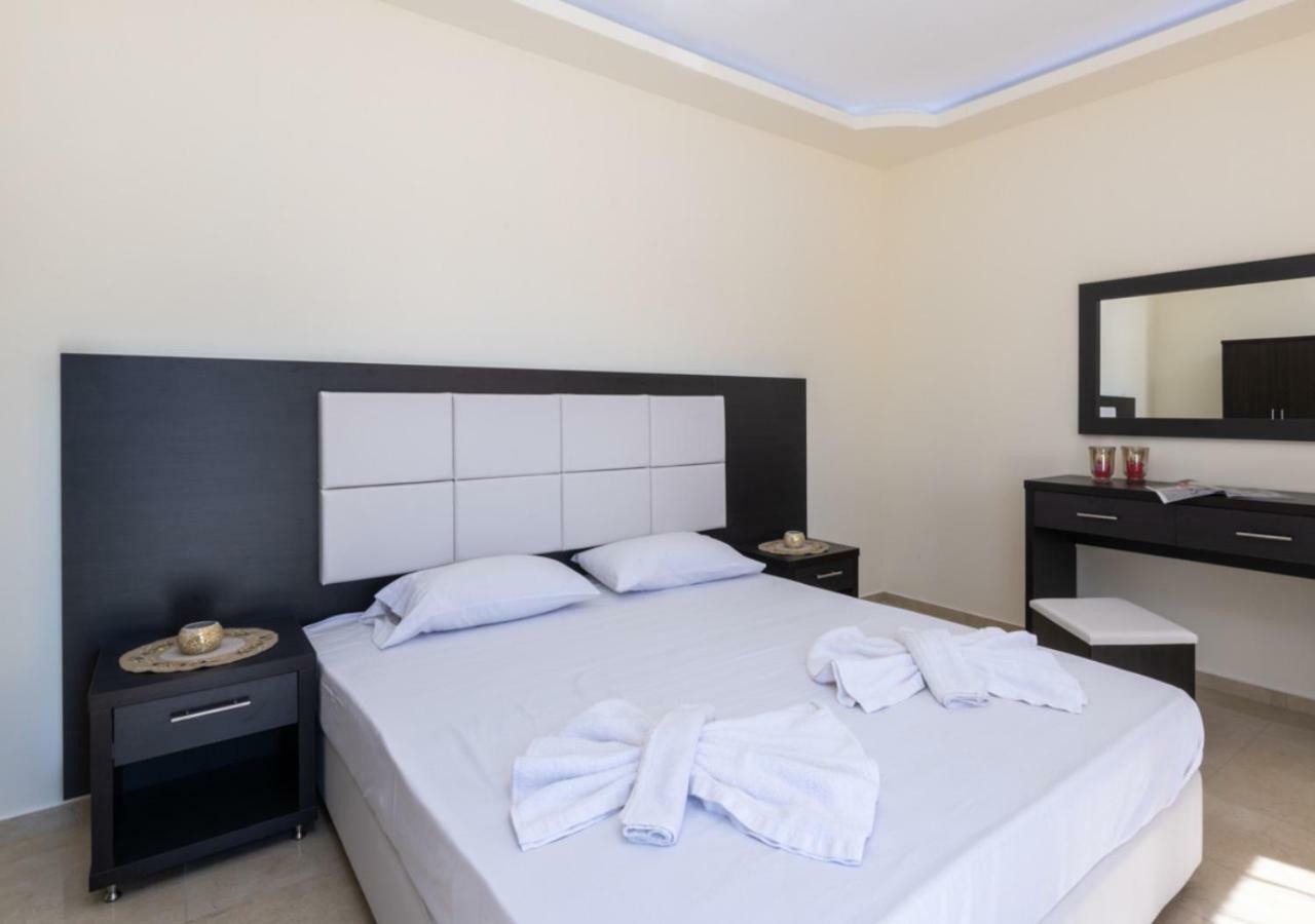 Villa Antonis Deluxe Apartments Ammoudi Dış mekan fotoğraf