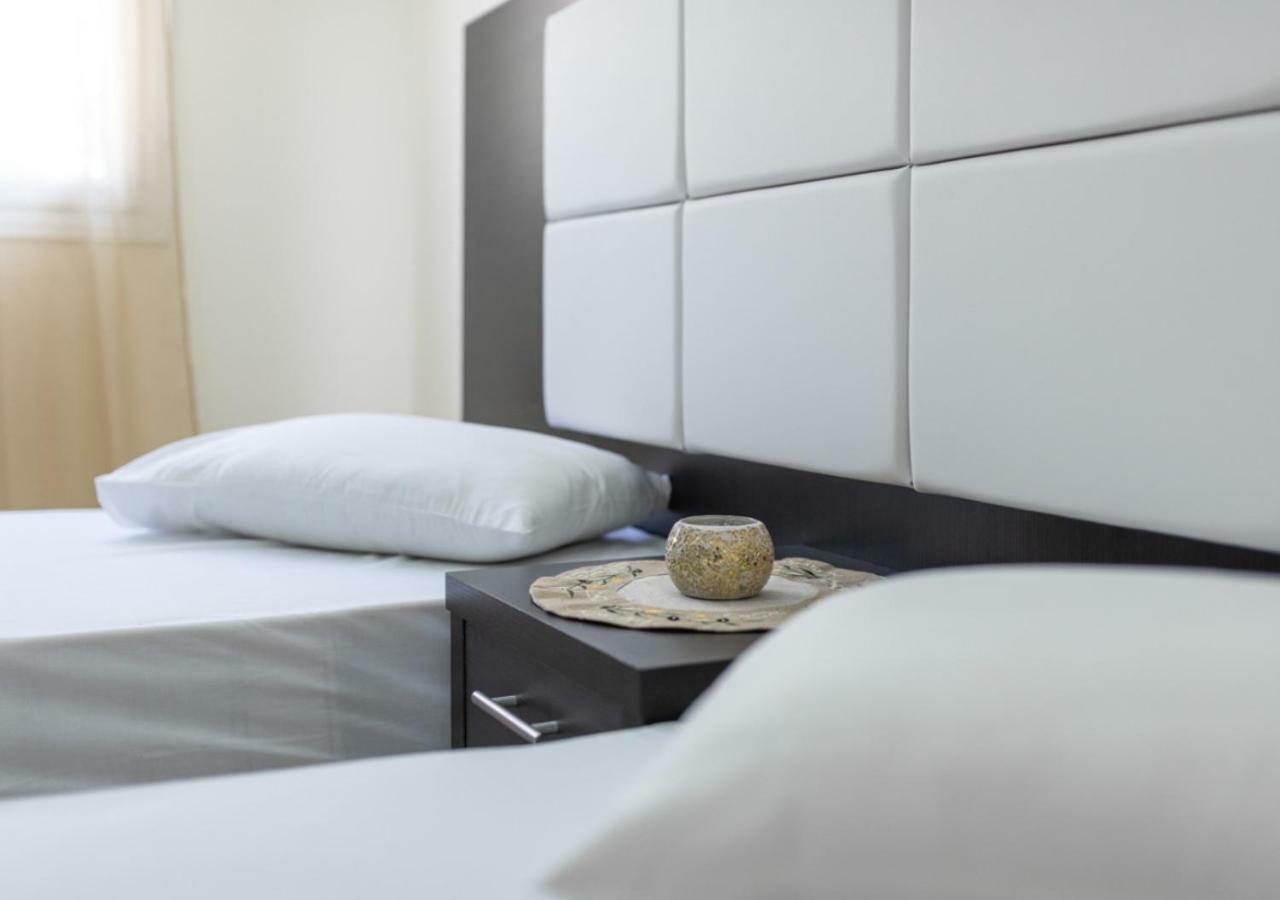 Villa Antonis Deluxe Apartments Ammoudi Dış mekan fotoğraf