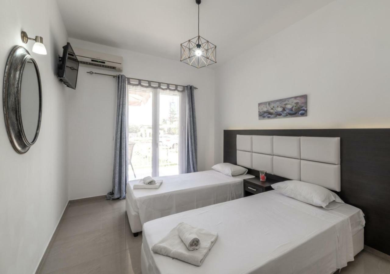Villa Antonis Deluxe Apartments Ammoudi Dış mekan fotoğraf