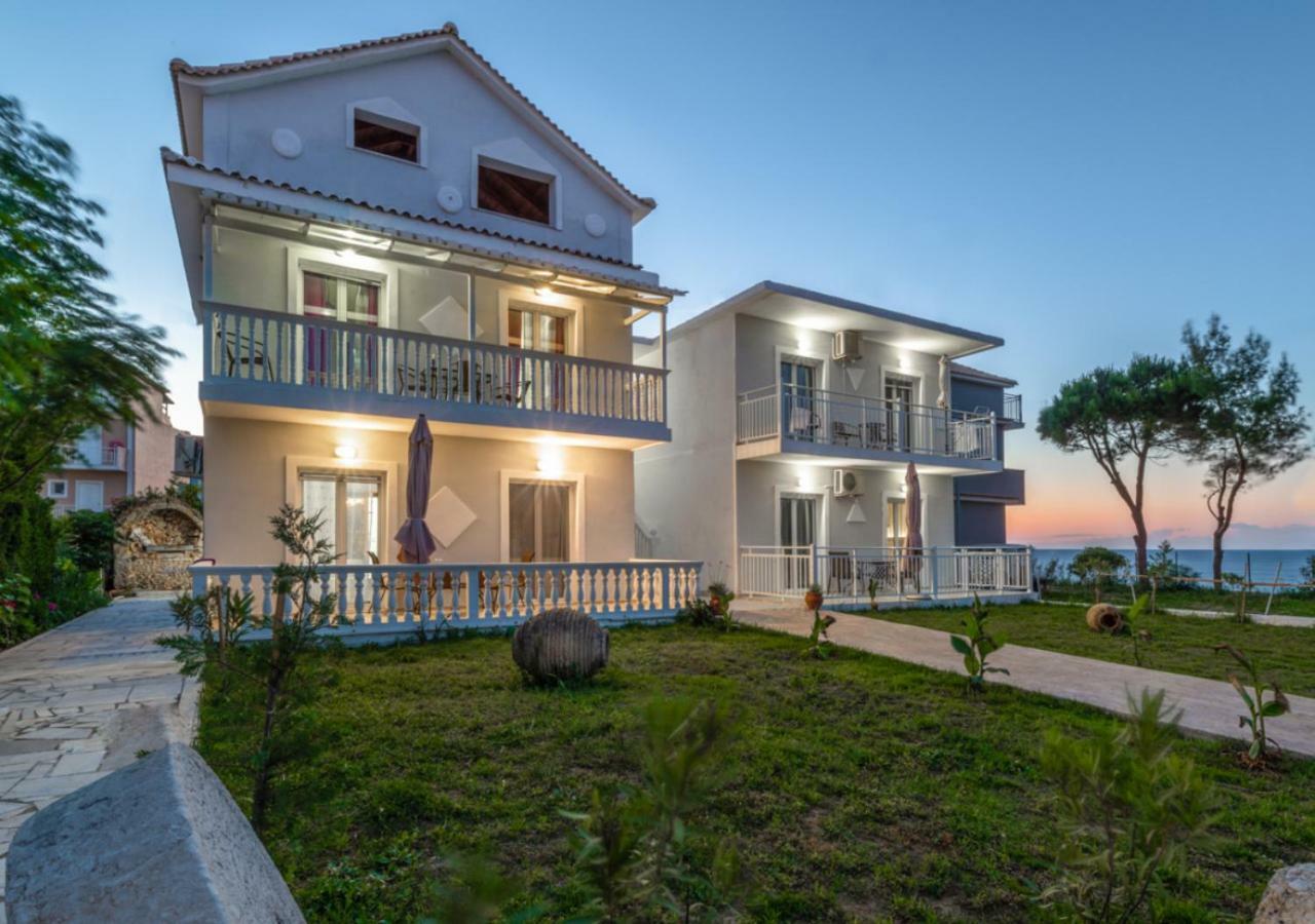 Villa Antonis Deluxe Apartments Ammoudi Dış mekan fotoğraf